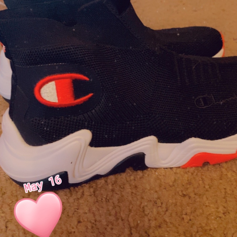 Very nice shoes I only wore them twice used but in good condition